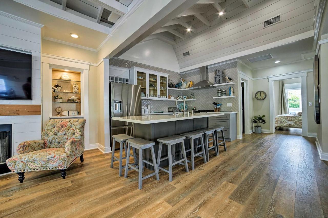 Charming Renovated Avalon Townhome, Walk To Beach! Extérieur photo